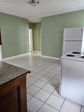 37 1/2 Pleasant St in West Warwick, RI - Building Photo - Building Photo