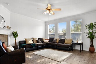 55 E Montfair Blvd in Spring, TX - Building Photo - Building Photo