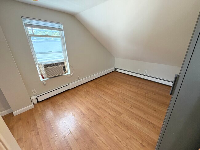 110 Sciarappa St in Cambridge, MA - Building Photo - Building Photo