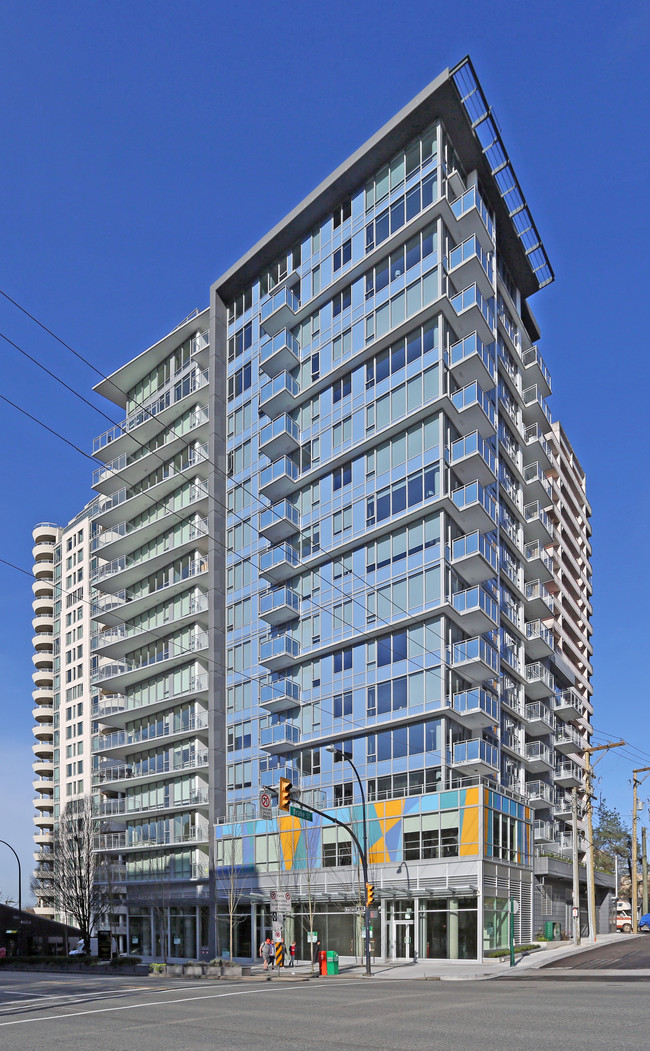 Modern in Vancouver, BC - Building Photo - Building Photo