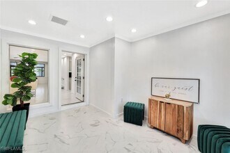 1930 Oakes Blvd in Naples, FL - Building Photo - Building Photo