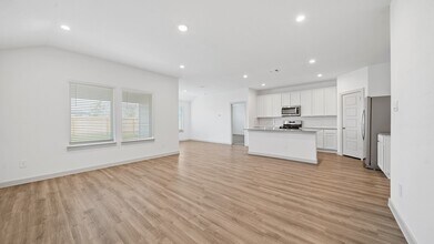 407 Cocosa Ct in Arcola, TX - Building Photo - Building Photo