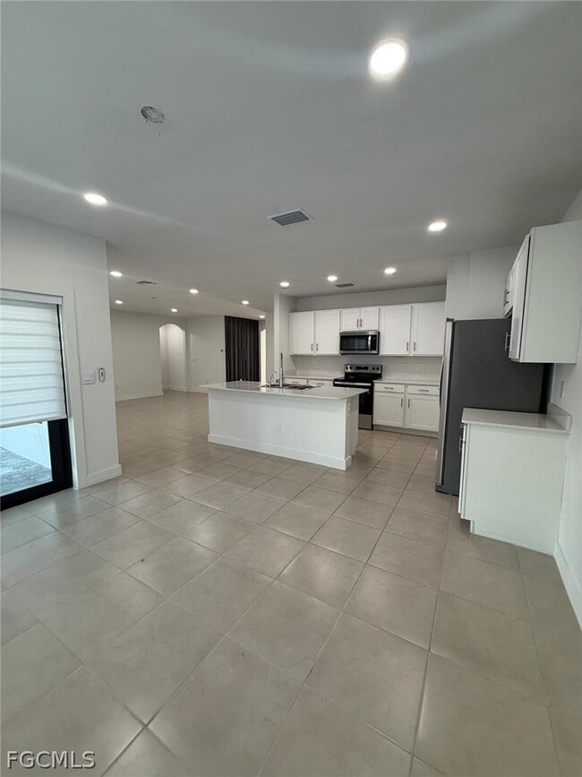 property at 1304 NE 9th Pl