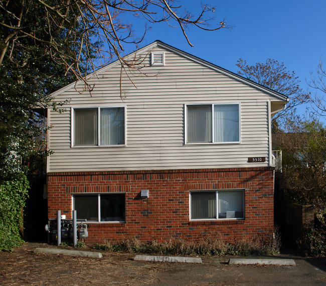 Ravenna Court in Seattle, WA - Building Photo - Building Photo