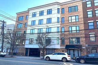 203-207-207 Hackensack Plank Rd in Weehawken, NJ - Building Photo - Building Photo