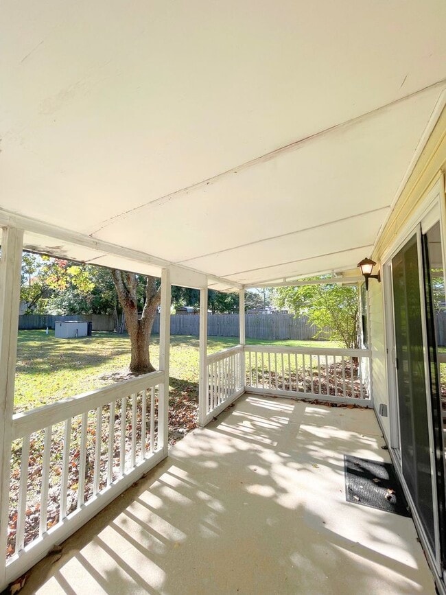 183 Foxwood Cir in St. Marys, GA - Building Photo - Building Photo