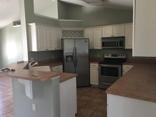 4821 Doc Dr in St. Cloud, FL - Building Photo - Building Photo