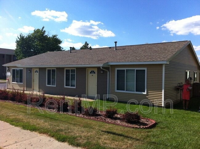 722 W Broomfield St in Mt. Pleasant, MI - Building Photo - Building Photo