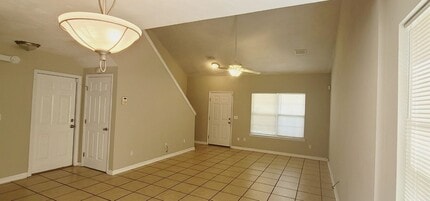 1870 Nena Hills Dr in Tallahassee, FL - Building Photo - Building Photo