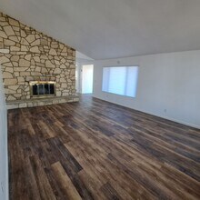 58849 Delano Trail in Yucca Valley, CA - Building Photo - Building Photo