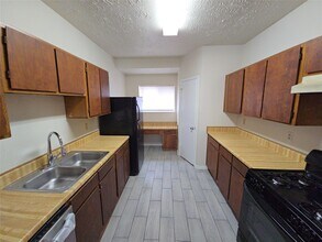 3930 Mohlerbruk Dr in Houston, TX - Building Photo - Building Photo