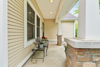 160 Towne Center Dr in Lexington, KY - Building Photo - Building Photo