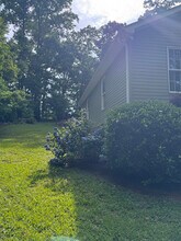708 Edwards Mill Rd in Taylors, SC - Building Photo - Building Photo