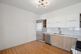 354 Castro St in San Francisco, CA - Building Photo - Building Photo