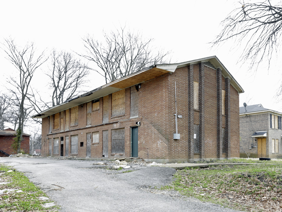 1106 Latham St in Memphis, TN - Foto de edificio