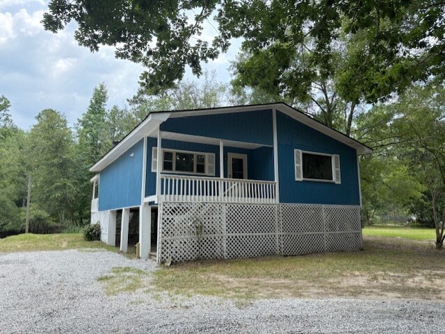 property at 910 Roundtree Rd