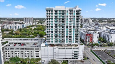 315 NE 3rd Ave, Unit 1404 in Fort Lauderdale, FL - Building Photo - Building Photo