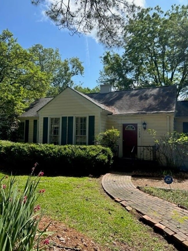 property at 1702 St Mary St