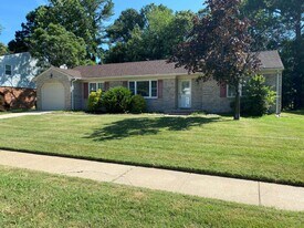 5412 Albright Dr in Virginia Beach, VA - Building Photo