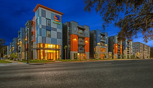 StadiumHouse in Gainesville, FL - Foto de edificio - Building Photo