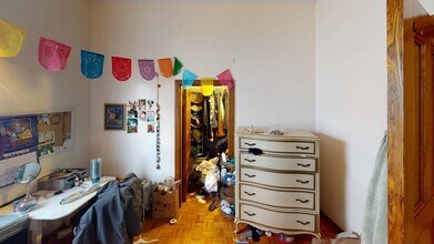 240 School St in Somerville, MA - Building Photo - Building Photo