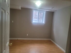 54 Crystalview Cres in Brampton, ON - Building Photo - Building Photo