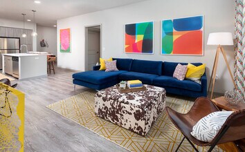 AMLI Camarillo in Camarillo, CA - Building Photo - Building Photo