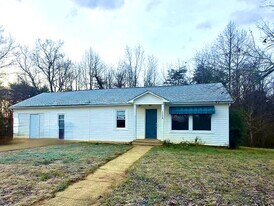 1158 Fairplains Rd in North Wilkesboro, NC - Building Photo