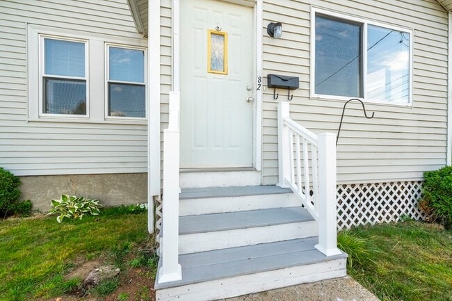 82 Cliff St, Unit L502 in Quincy, MA - Building Photo - Building Photo