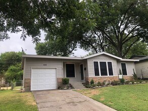 4601 Rutland Ave in Fort Worth, TX - Foto de edificio - Building Photo