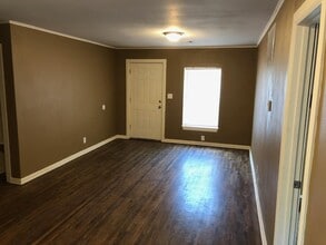 2125 E Reading St in Tulsa, OK - Building Photo - Building Photo