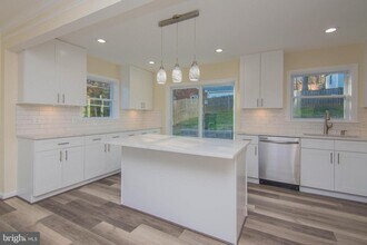 14 N Montague St in Arlington, VA - Building Photo - Building Photo