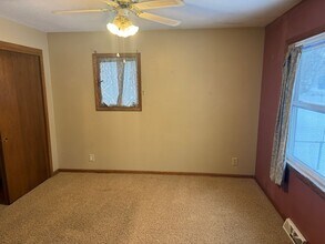 522 79th Ave NE in Minneapolis, MN - Building Photo - Building Photo