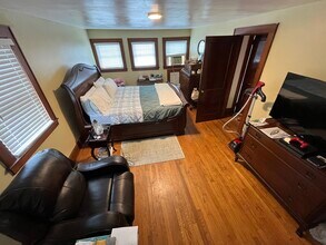 75 Brefni St, Unit 1 in Amityville, NY - Building Photo - Building Photo