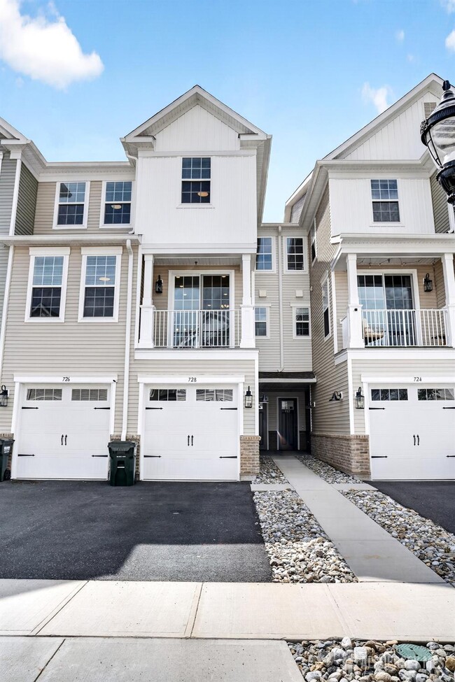 property at 728 Station Rd