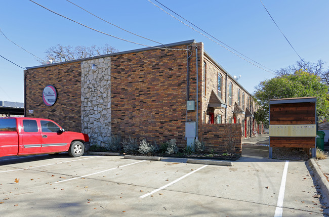 The Metro in Denton, TX - Building Photo - Building Photo