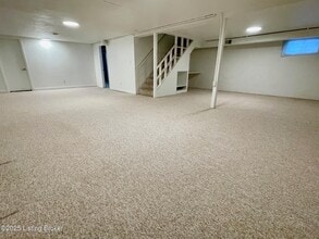 8113 Clematis Ln in Louisville, KY - Building Photo - Building Photo