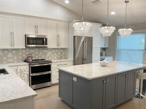 922 SW 48th Terrace in Cape Coral, FL - Building Photo - Building Photo