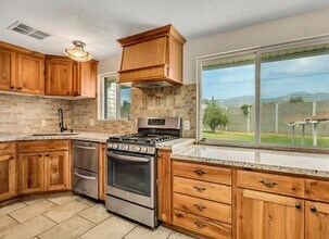 1289 S 675 W in Woods Cross, UT - Building Photo - Building Photo