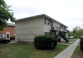 654 Riverview Dr Apartamentos