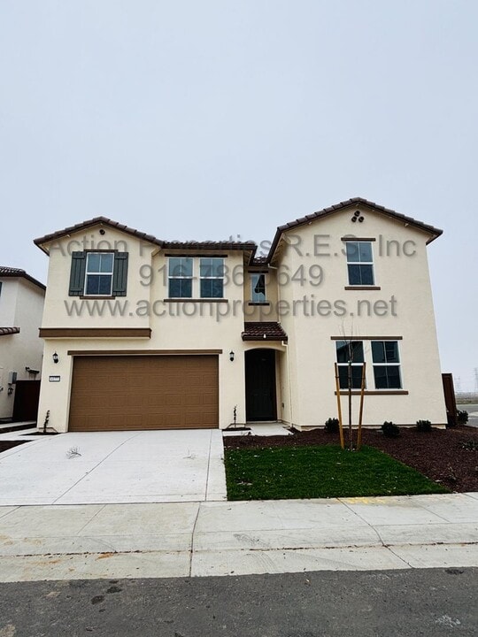 4177 Flathead Dr in Roseville, CA - Building Photo