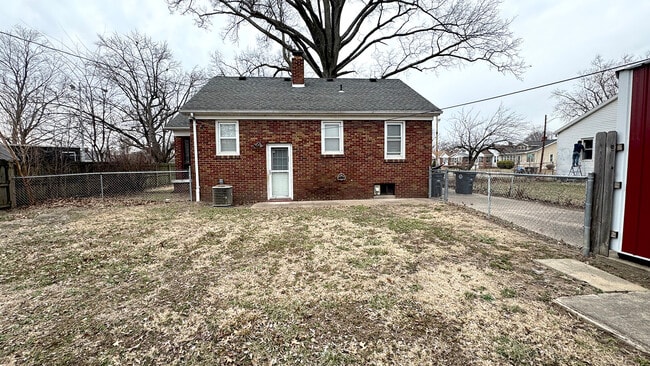 15 N Rotherwood Ave in Evansville, IN - Building Photo - Building Photo