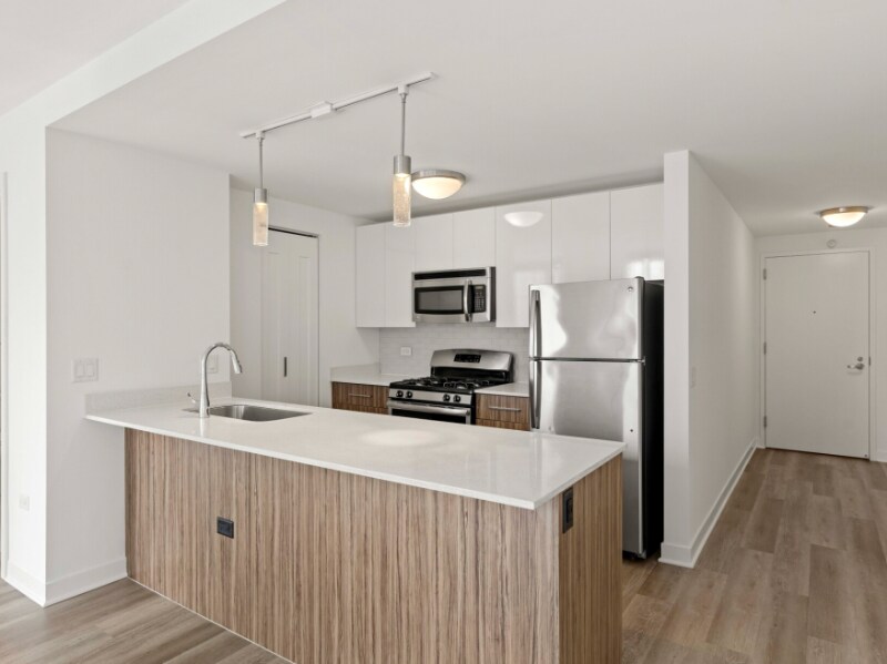 313 W Kinzie St in Chicago, IL - Building Photo