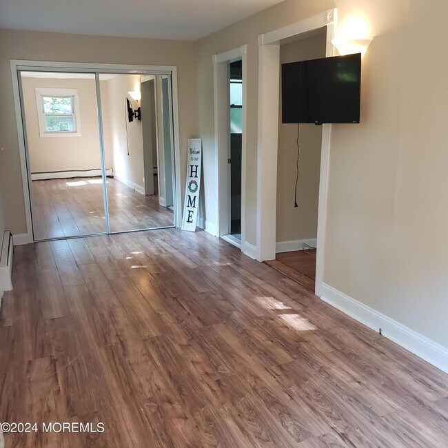 247 Cassville Rd in Jackson Township, NJ - Building Photo - Building Photo