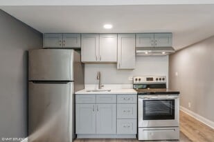South Shore in Chicago, IL - Building Photo