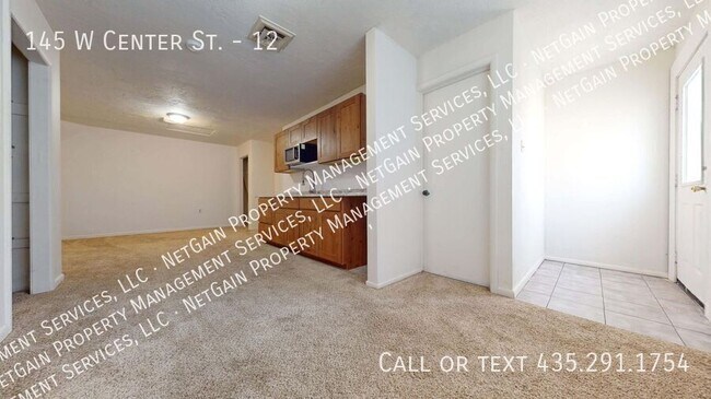 145 W Center St-Unit -12 in Beaver, UT - Building Photo - Building Photo
