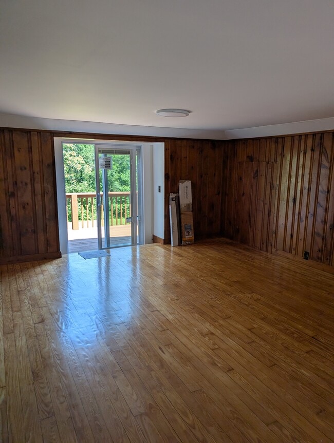 127 Forest St, Unit B