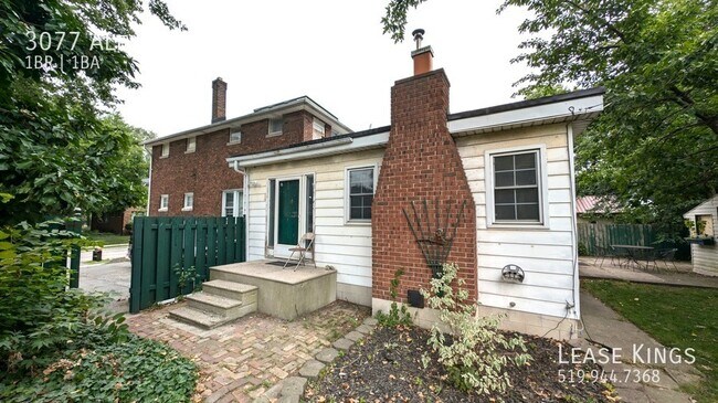 3077 Alexander Ave in Windsor, ON - Building Photo - Building Photo