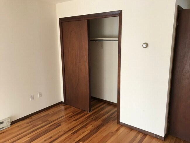 21 Davenport Ave in Westport, CT - Building Photo - Building Photo