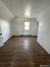 69 W Liberty St in Waterbury, CT - Building Photo - Building Photo